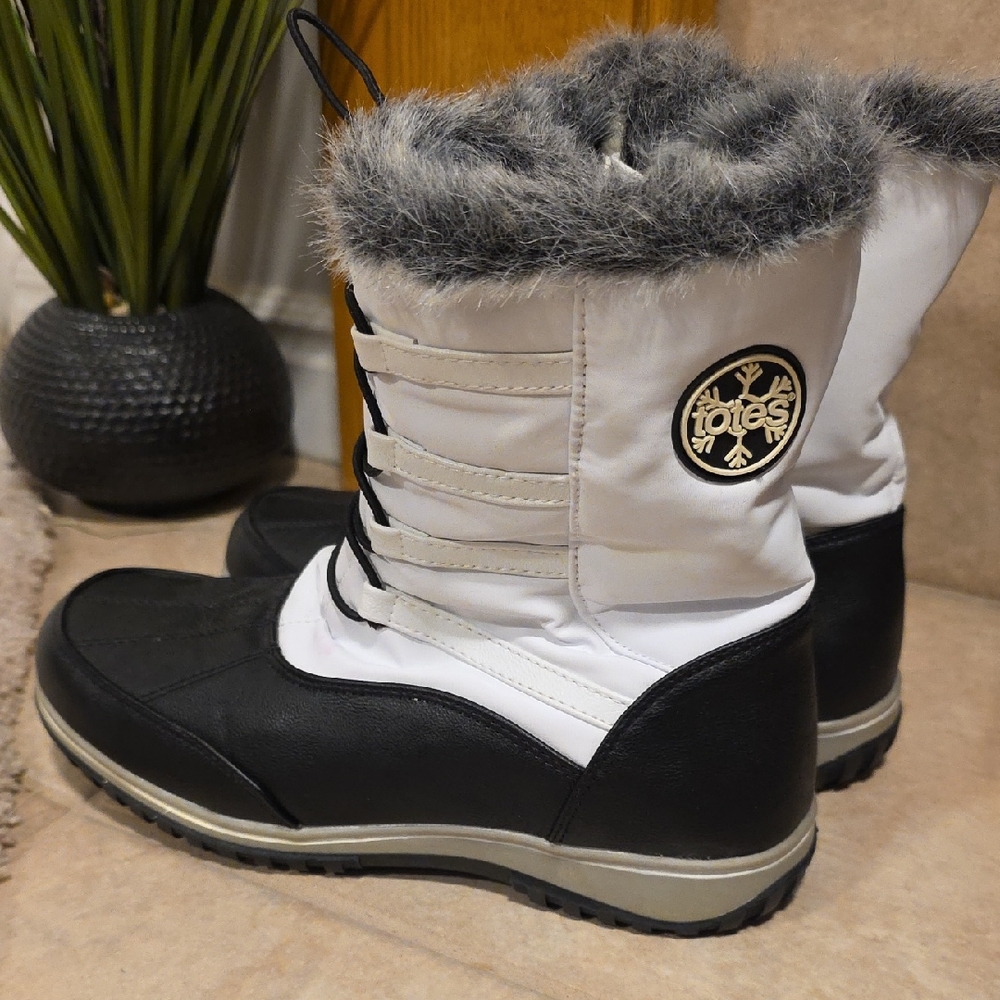 Totes Women's Winter Boots
